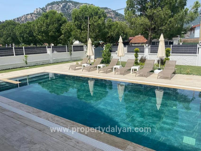 4+1-Zimmer Villa Zu verkaufen in Dalyan Bz. Ortaca - 500 m²