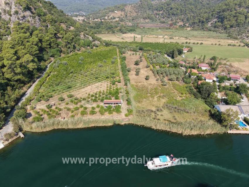 Im Köyceğiz Çandır Mahallesinde kanala sıfır 20.000m2 satılık Feld
