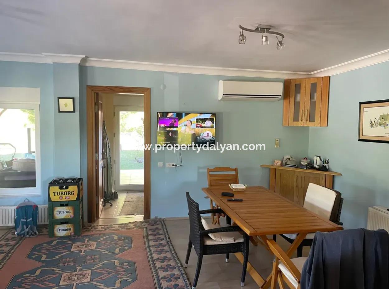 4 2 Villen Zum Verkauf Auf Einem Grundstück Von 6000M2 In Dalyan Gulpinar