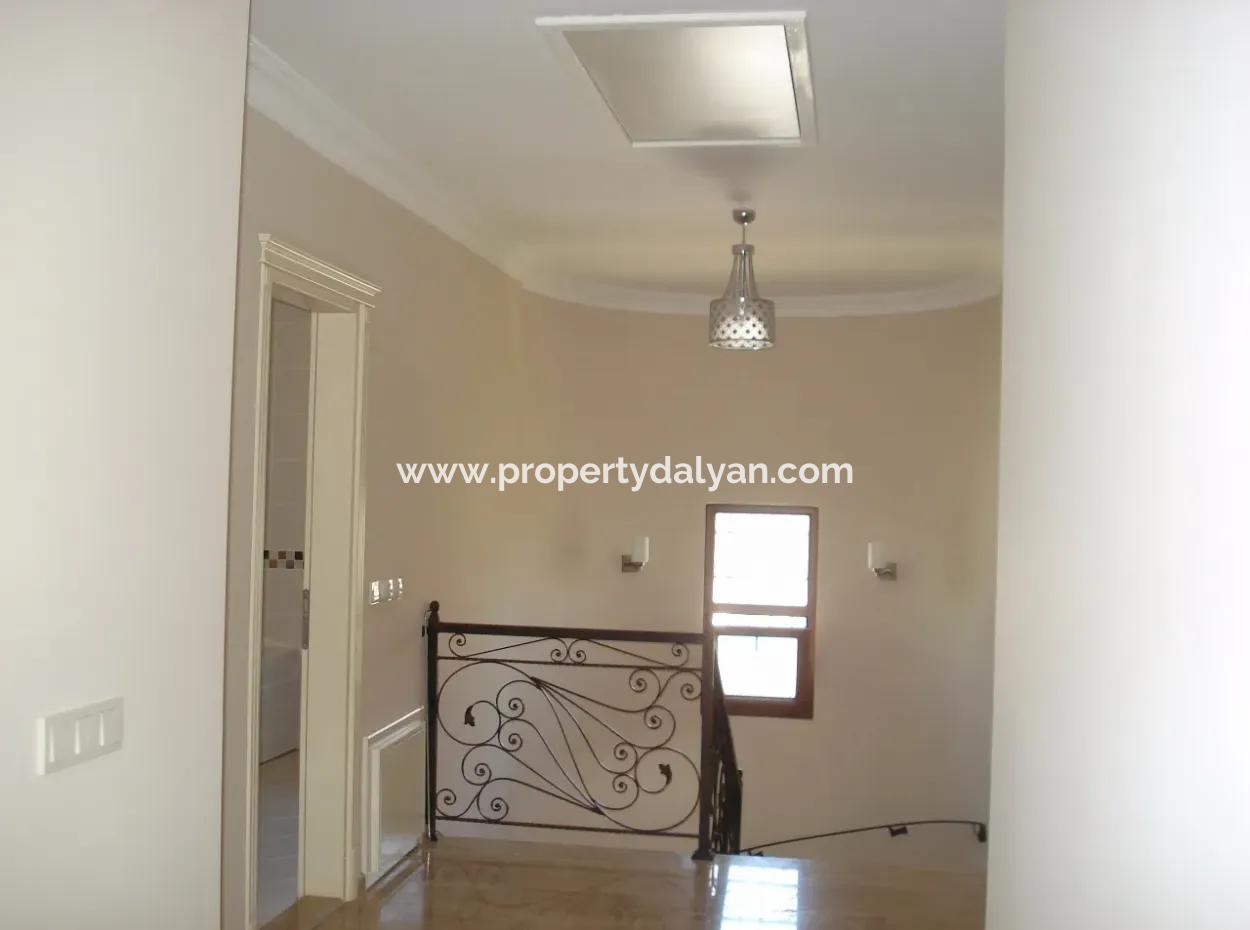 In Dalyan Gülpınar Dalyan Villa Für Verkauf Luxus-Villa In Grundstück Von 800M2 Innerhalb Der Empfohlenen 4 1