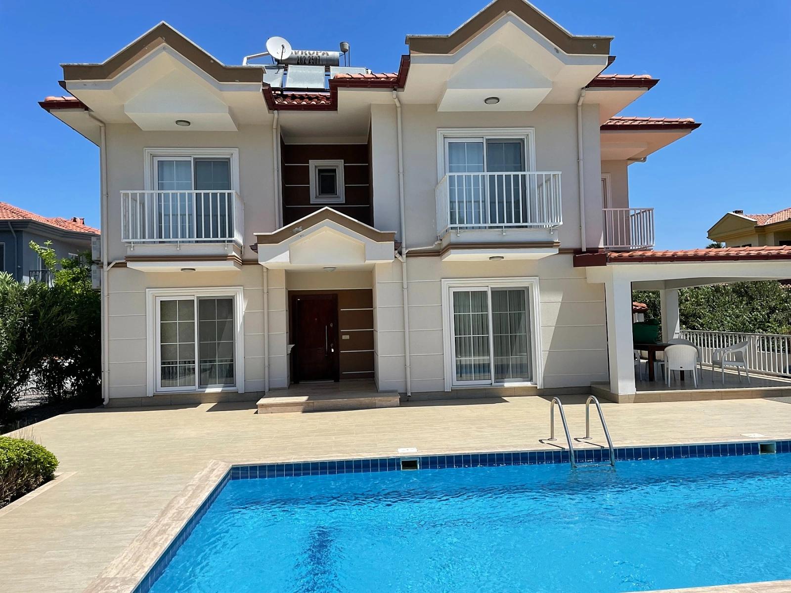 4+1 Villa For Sale On A 579m2 Plot In Dalyan Gülpınar