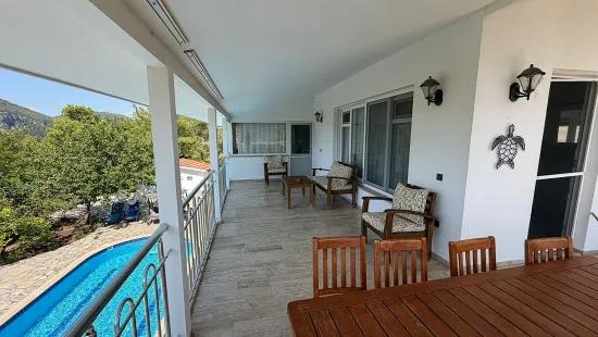 Villa 4+1 for sale with lake and sea view In Gökbel, Dalyan