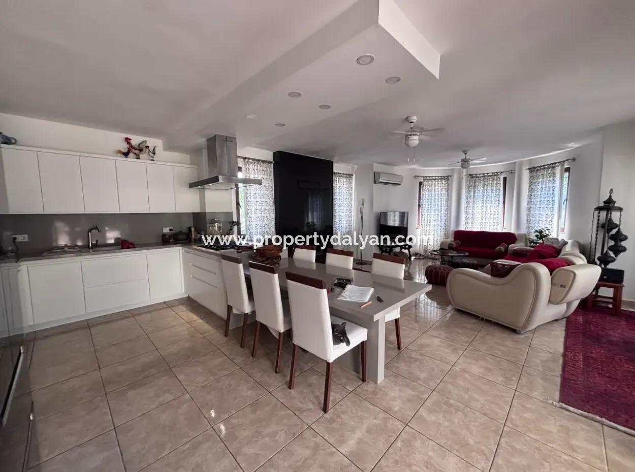 5 1 Villa For Sale In Dalyan Maraş For 980M2 Plot On The Corner