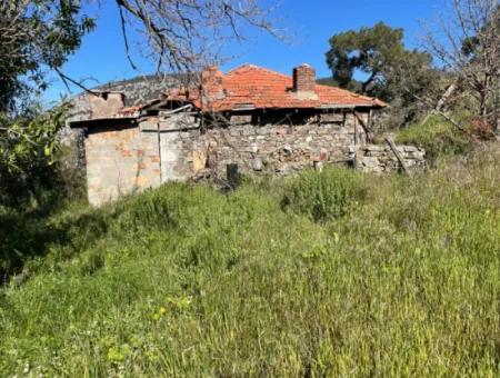 Village House For Sale In 4,400M2 Land With Full Sea View In Gökbel