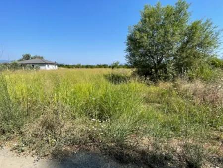 Land For Sale Of 1765 M2 In Okçular