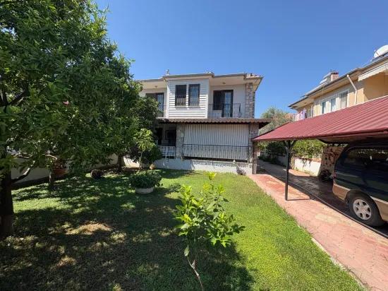 в центре Dalyan внутри участка 300m2 вилла 3+1 на продажу