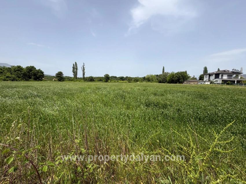 Ortaca Okçular Mah. Satılık Arsa - Konut İmar Durumlu - 2.100 m²