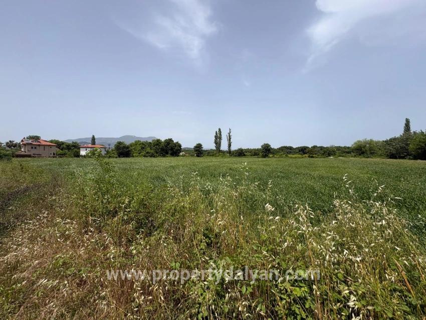 Ortaca Okçular Mah. Satılık Arsa - Konut İmar Durumlu - 2.390 m²