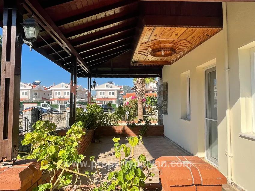 Ortaca Dalyan Mah. Satılık 3+1 Villa - 345 m²
