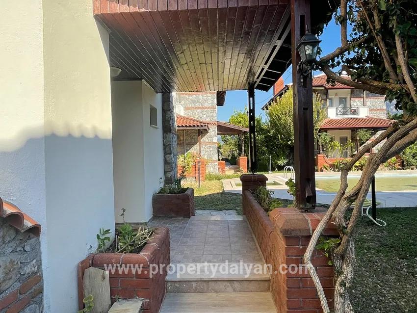 Ortaca Dalyan Mah. Satılık 3+1 Villa - 345 m²