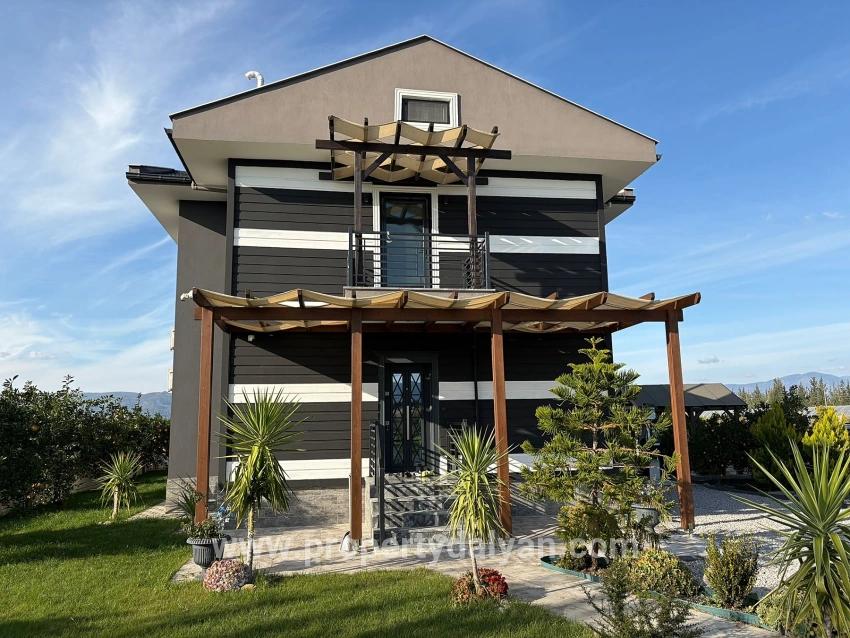 Ortaca Eskiköy Mah. Satılık 4+1 Villa - 14.136 m²