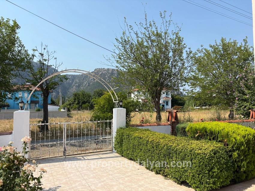 Ortaca Okçular Mah. Satılık 6+2 Müstakil ev - 514 m²