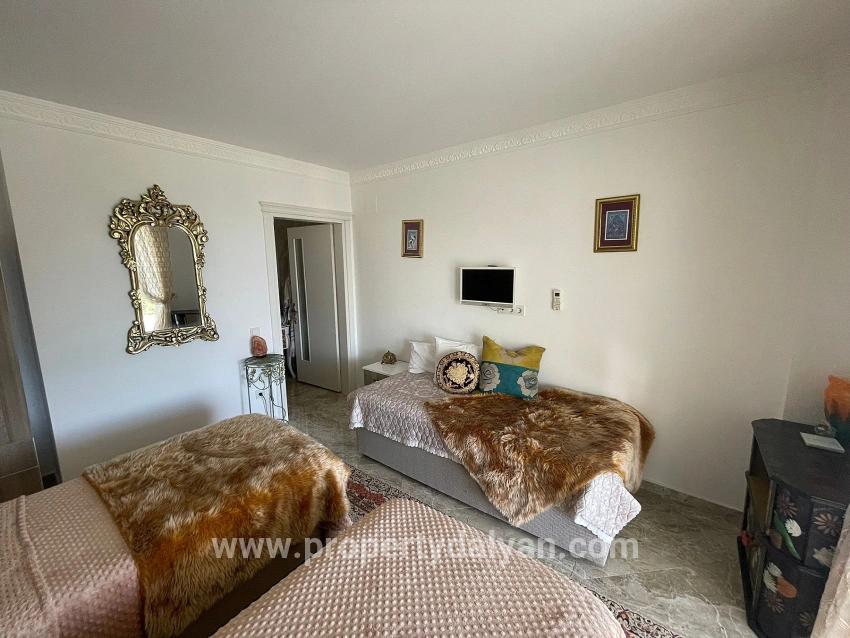 Ortaca Gökbel Mah. Satılık 7+1 Villa - 5.000 m²