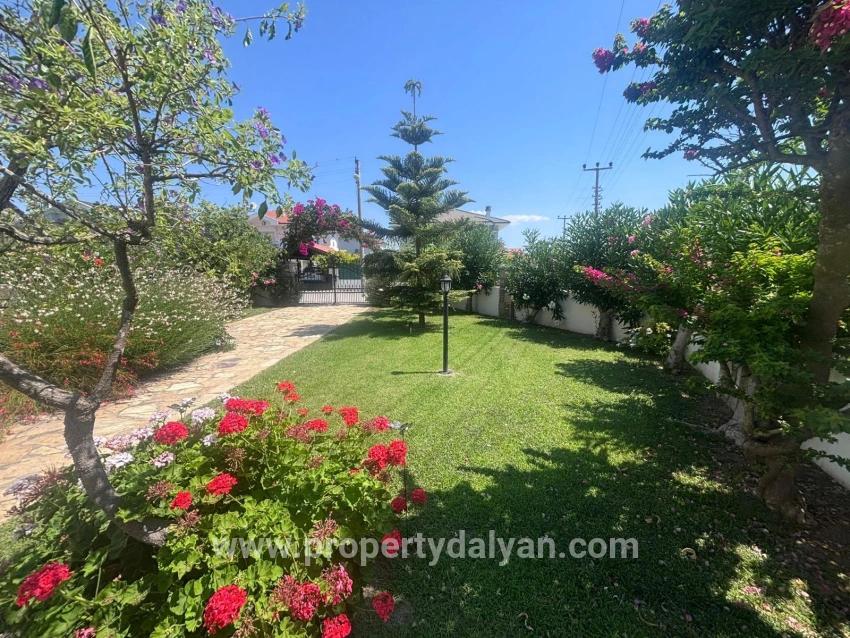 Ortaca Dalyan Mah. Satılık 3+1 Villa - 848 m²
