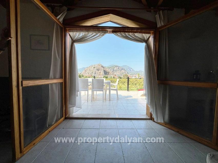 Dalyan Arıkbaşı'nda 600m2 Arsa İçerisinde Satılık Villa