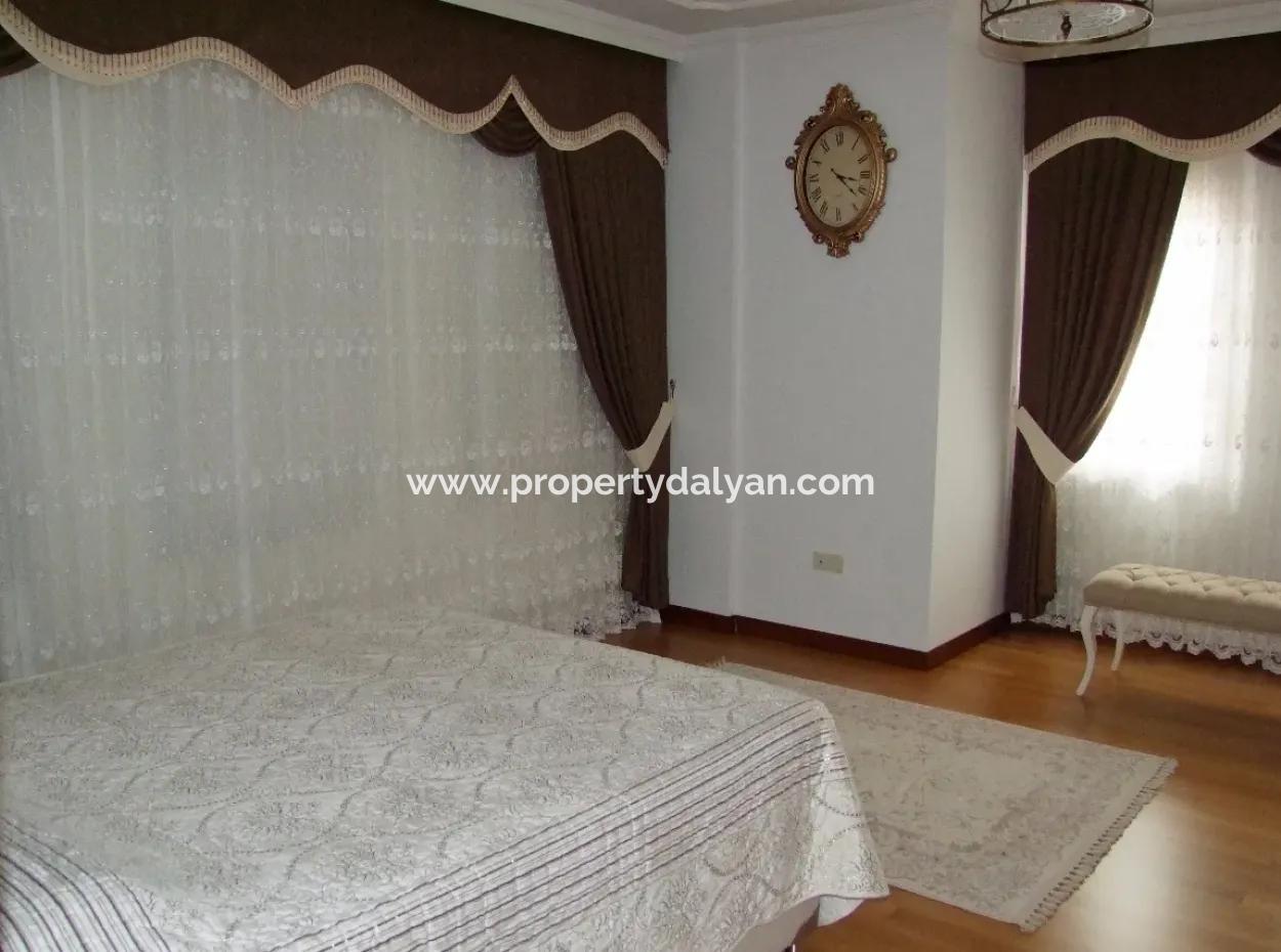 Ulada Satılık Lüks Villa Ulada 1078M2 Arsa İçinde Özel Yapılmış Satılık 4+1 Villa