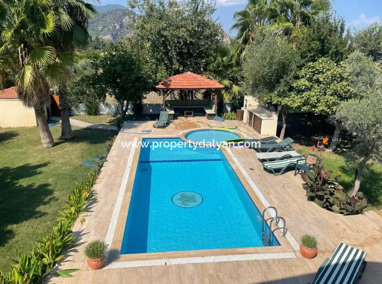 Dalyan Arıkbaşın'da Satılık Villa