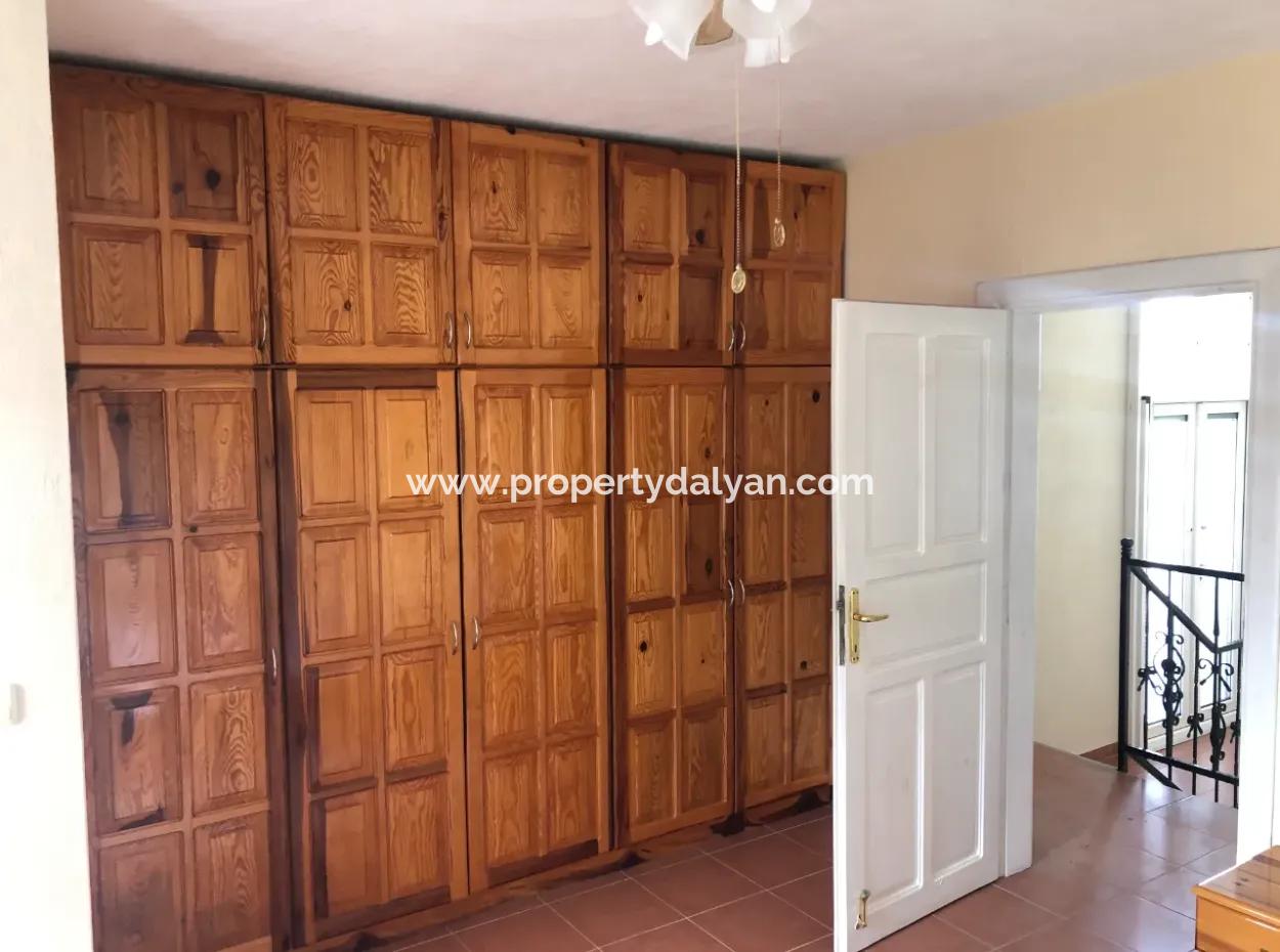 Dalyan Maraş'ta 1532M2 Satılık Villa