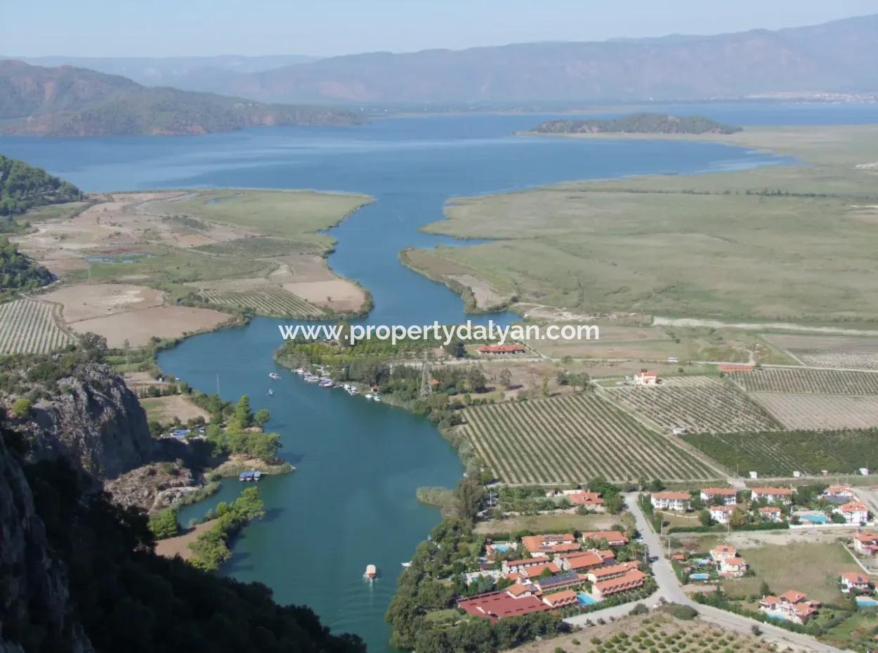 Dalyan Kanala Sıfır Satılık 5472M2 Arsa