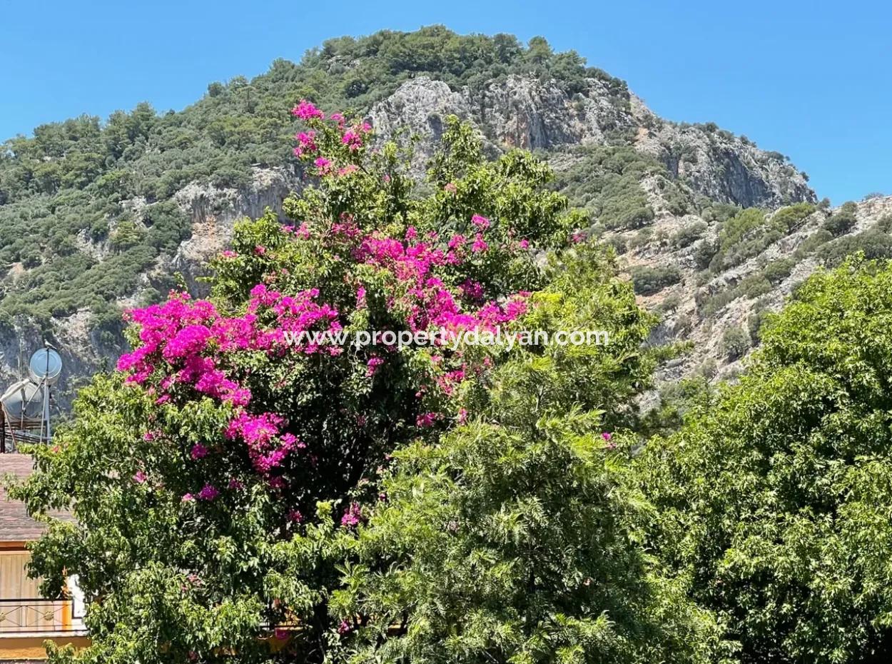 Dalyan Merkezde 5+1 Satılık Villa