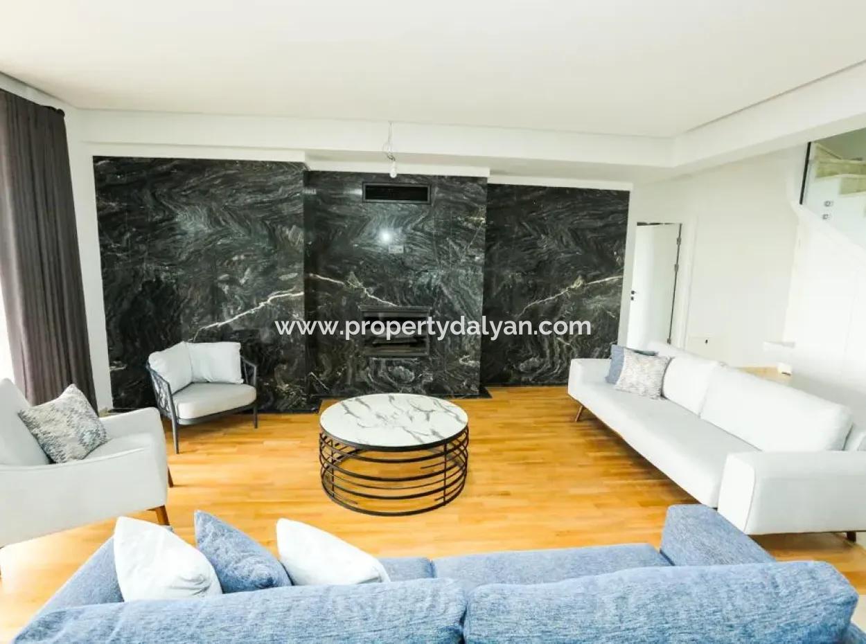 Sarıgerme'de Deniz Manzaralı Satılık Taş Villa