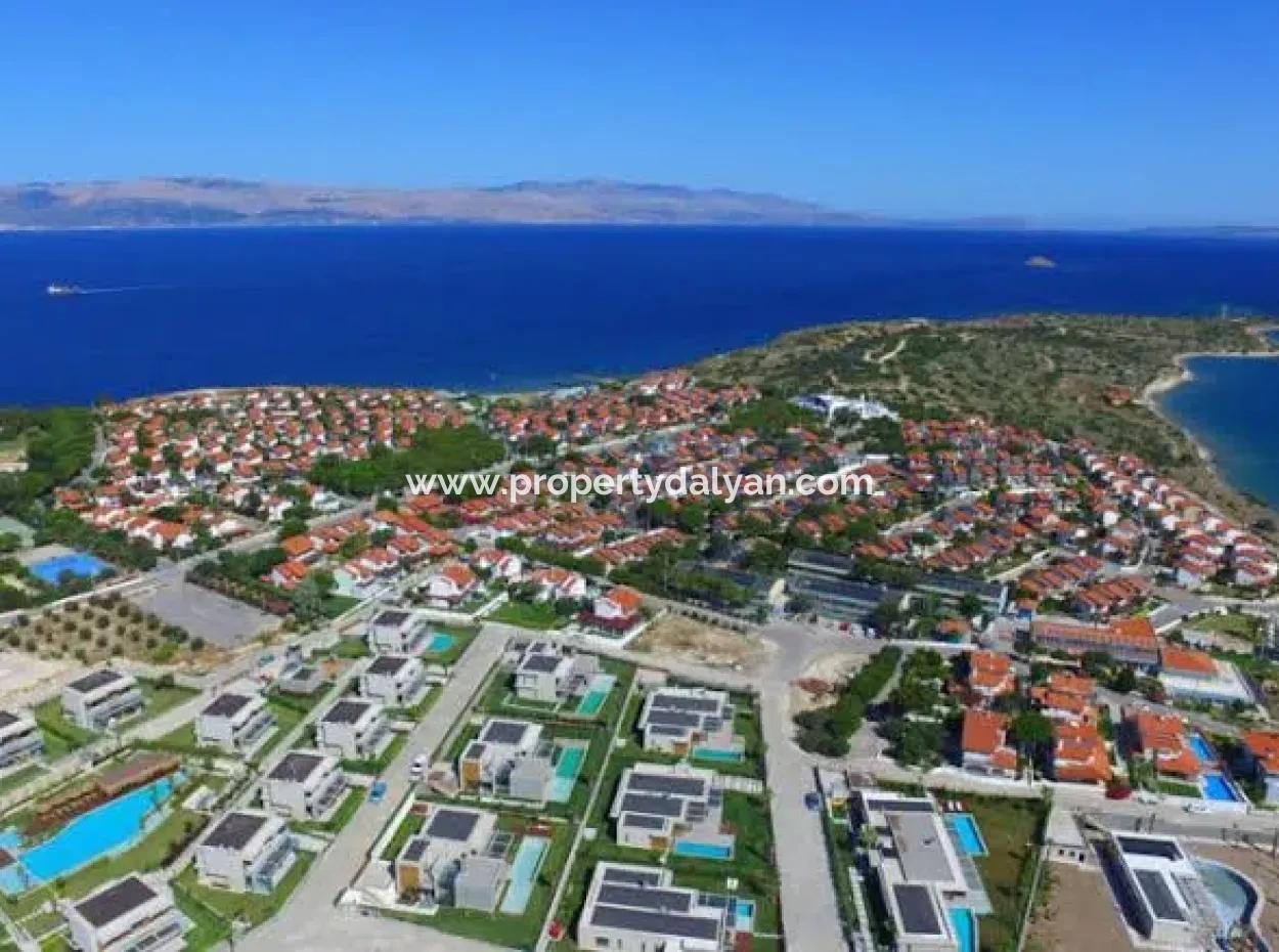 Çeşme Dalyan Mahallesinde Full Deniz Manzaralı 1176M2 İmarlı Satılık Arsa