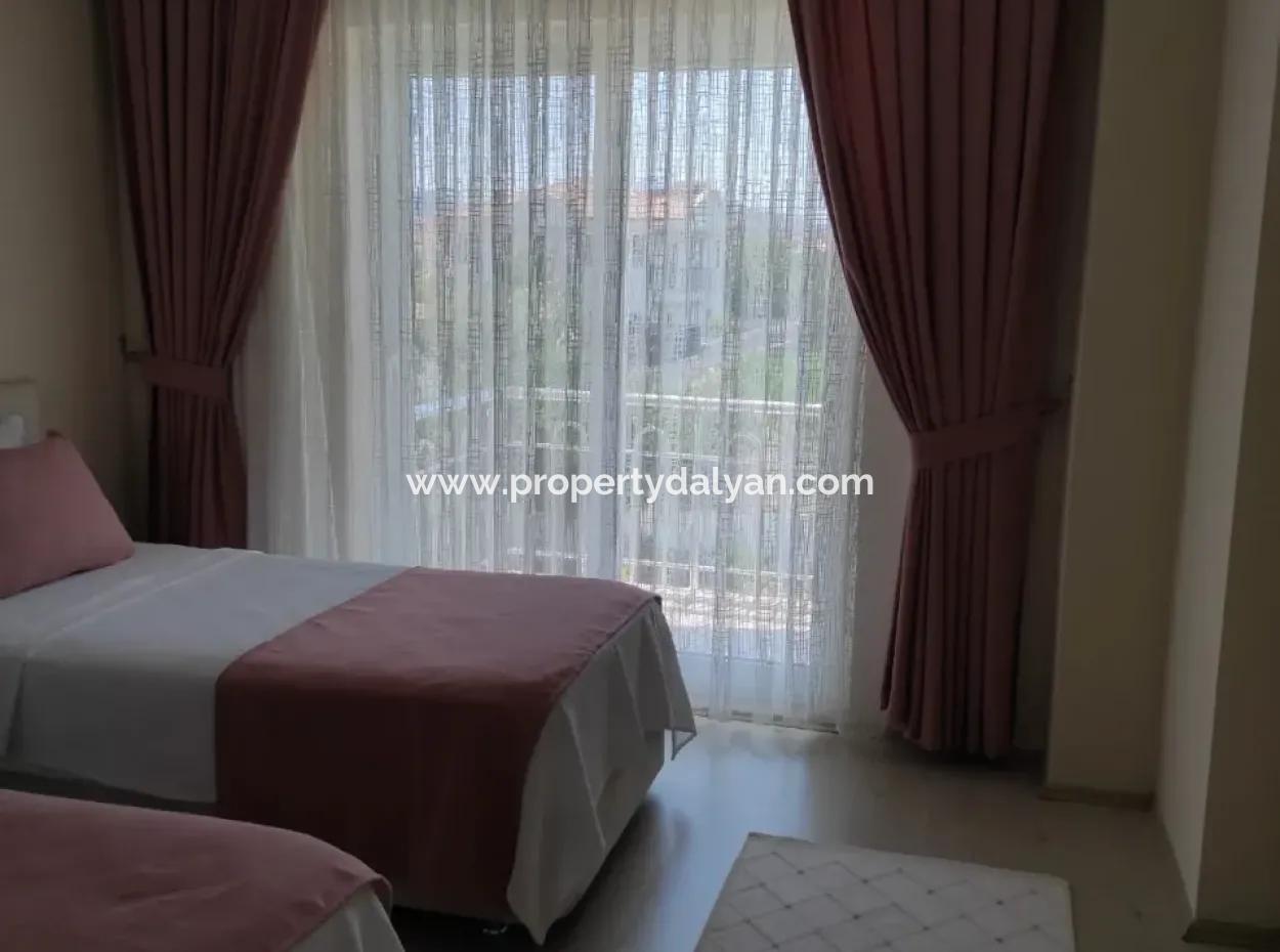 Dalyan Gülpınar'köşebaşı 545M2 Arsa İçinde Satılık 4+1 Villa